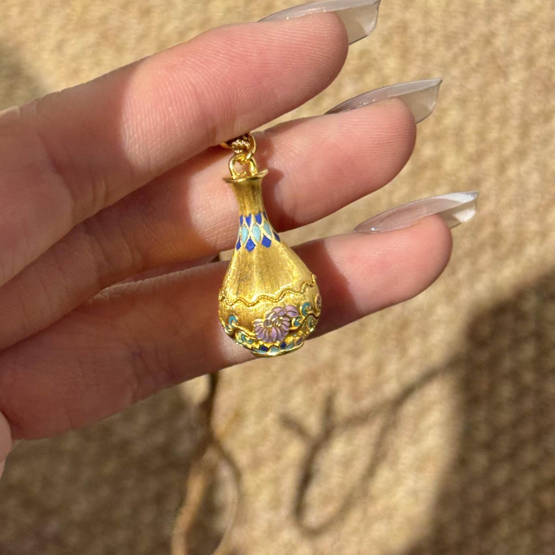 Fashionable And Minimalist Alloy Pendant For Women