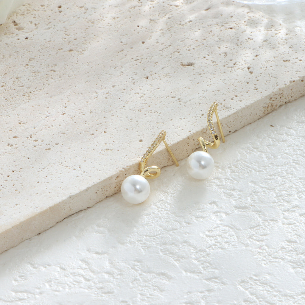 Diamond-encrusted Pearl Spiral Line Stud Earrings