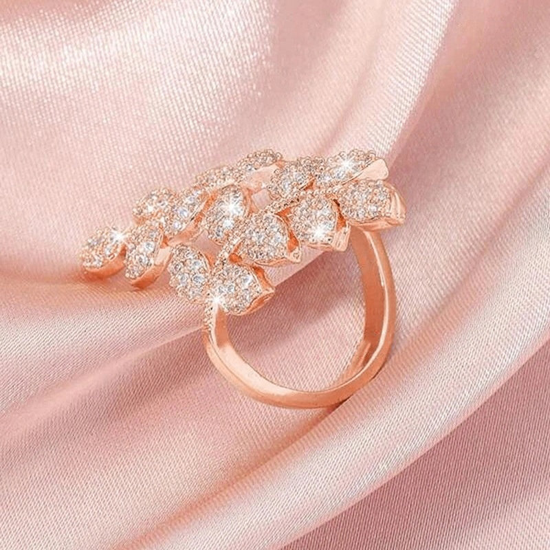 Womens Adjustable Ring With Inlaid Design Versatile And Easy To Match