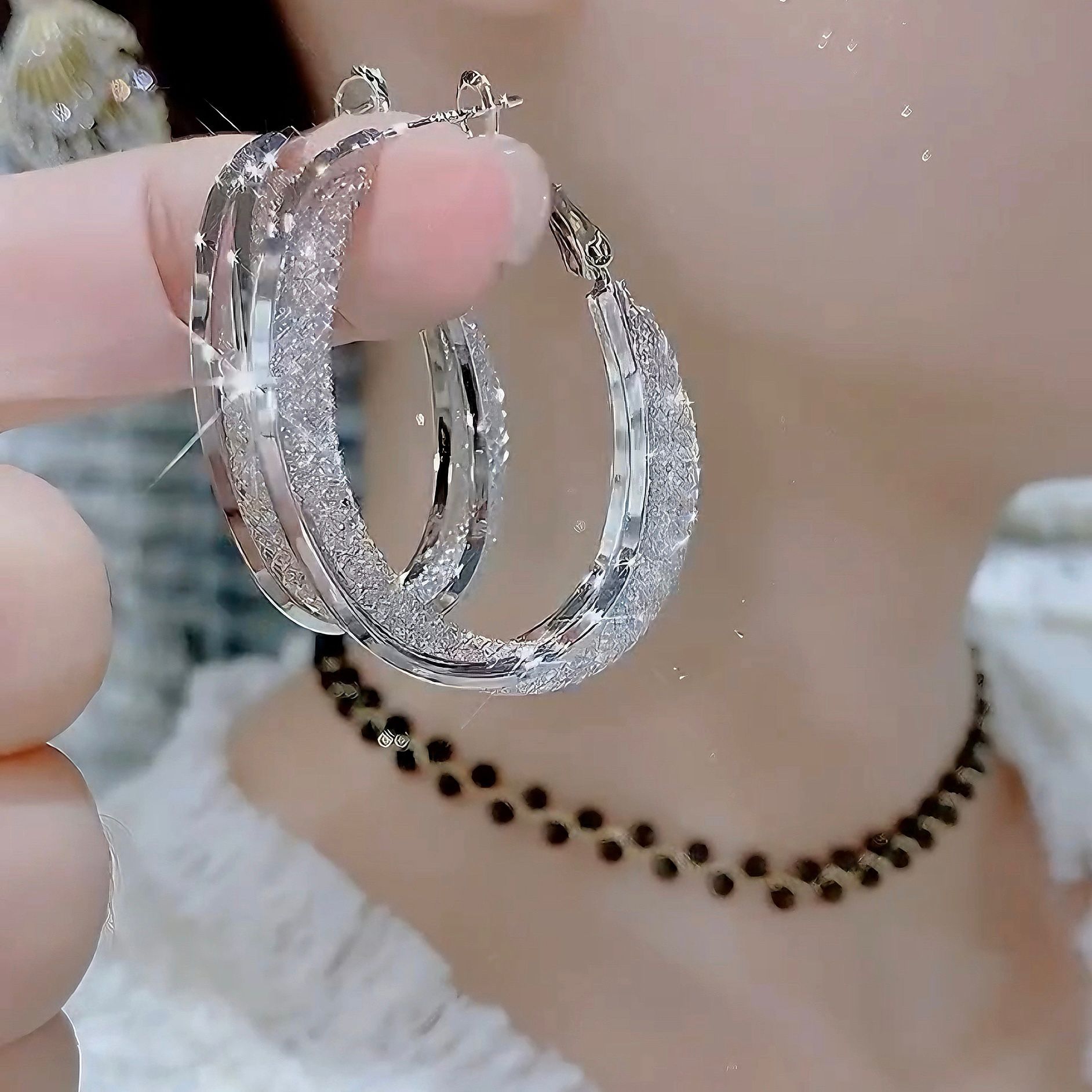 Womens Sparkling Diamond Fashion All-match Trendy Ear Clips Elegant Earrings