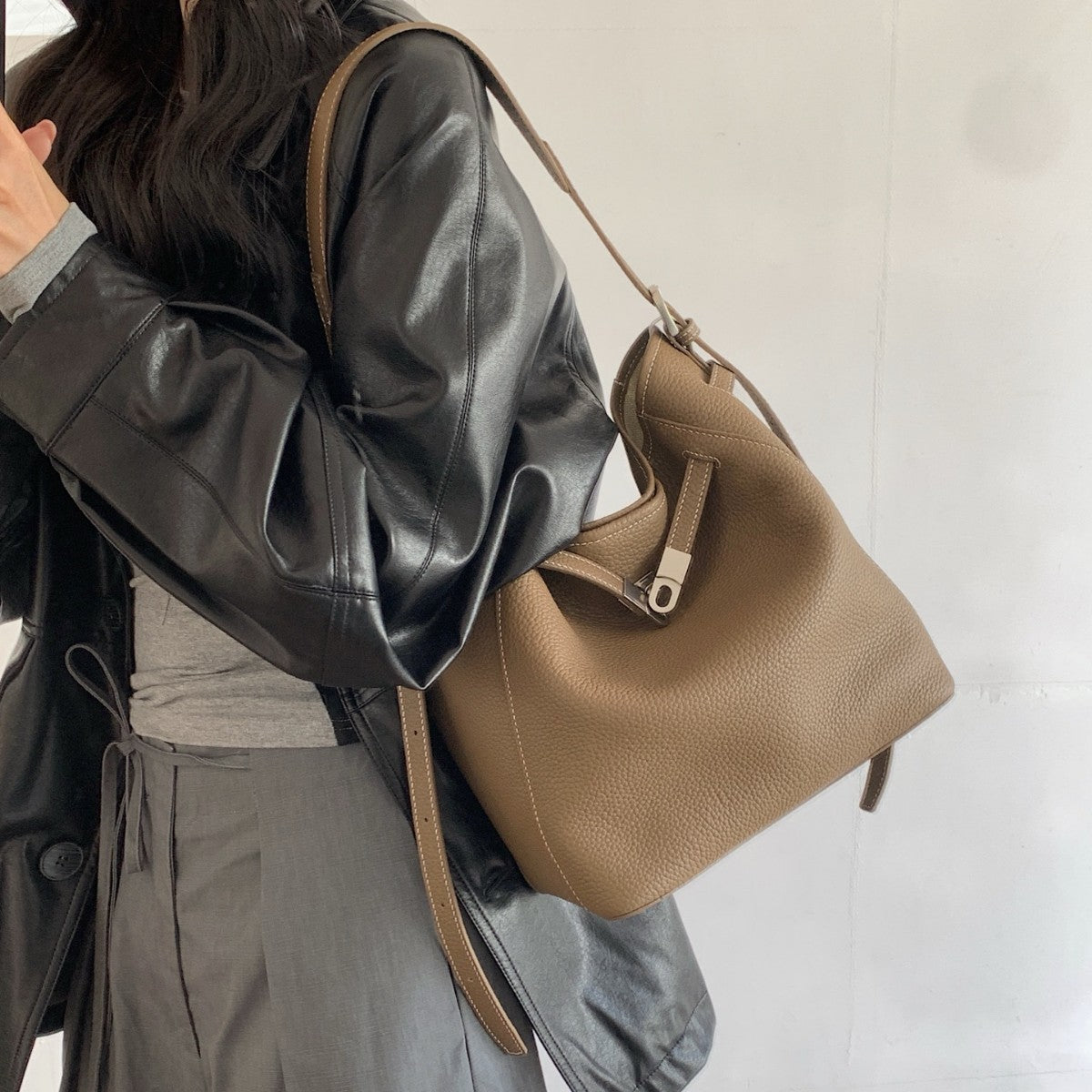 Womens Casual High-Capacity ShoulderCrossbody Bag