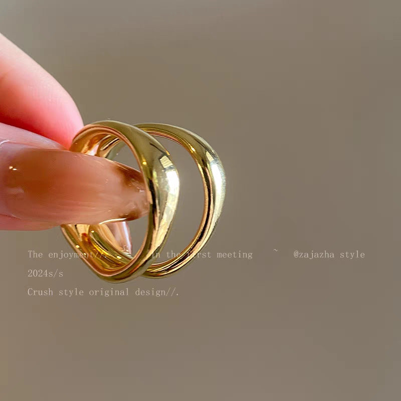 Simple Hoop Earrings For Round Faces