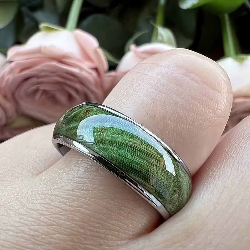 Elegant Green Wood-Grain Mens Ring