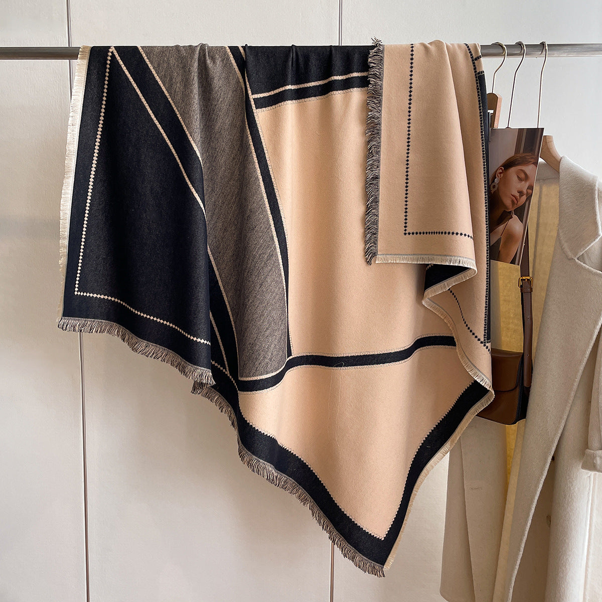 European And American Cashmere Square Towel Thickened Air-conditioned Room Warm Shawl Cloak