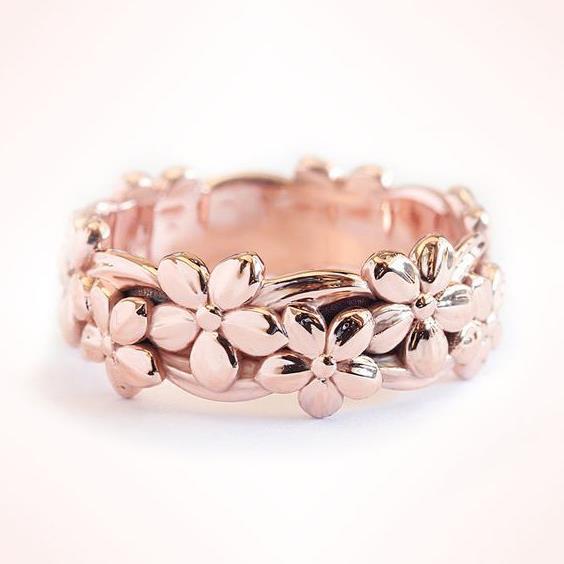 Hot-selling Rose Gold-plated Flower Ring