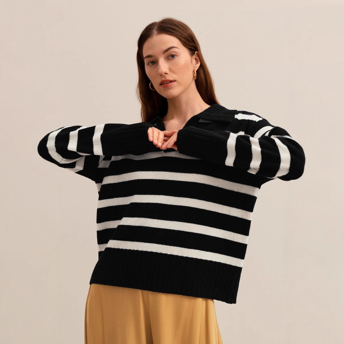 Contrast Color Loose Knitted Polo Collar Sweater