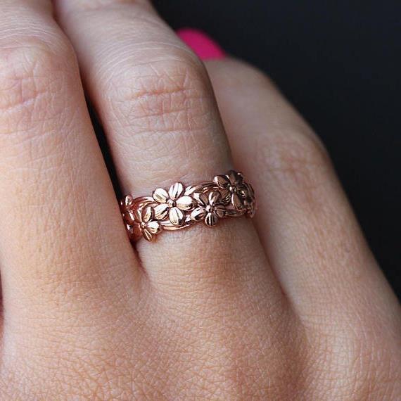 Hot-selling Rose Gold-plated Flower Ring