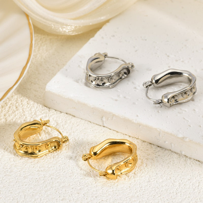 Edgy, High-end Earrings For Fashion-forward Women