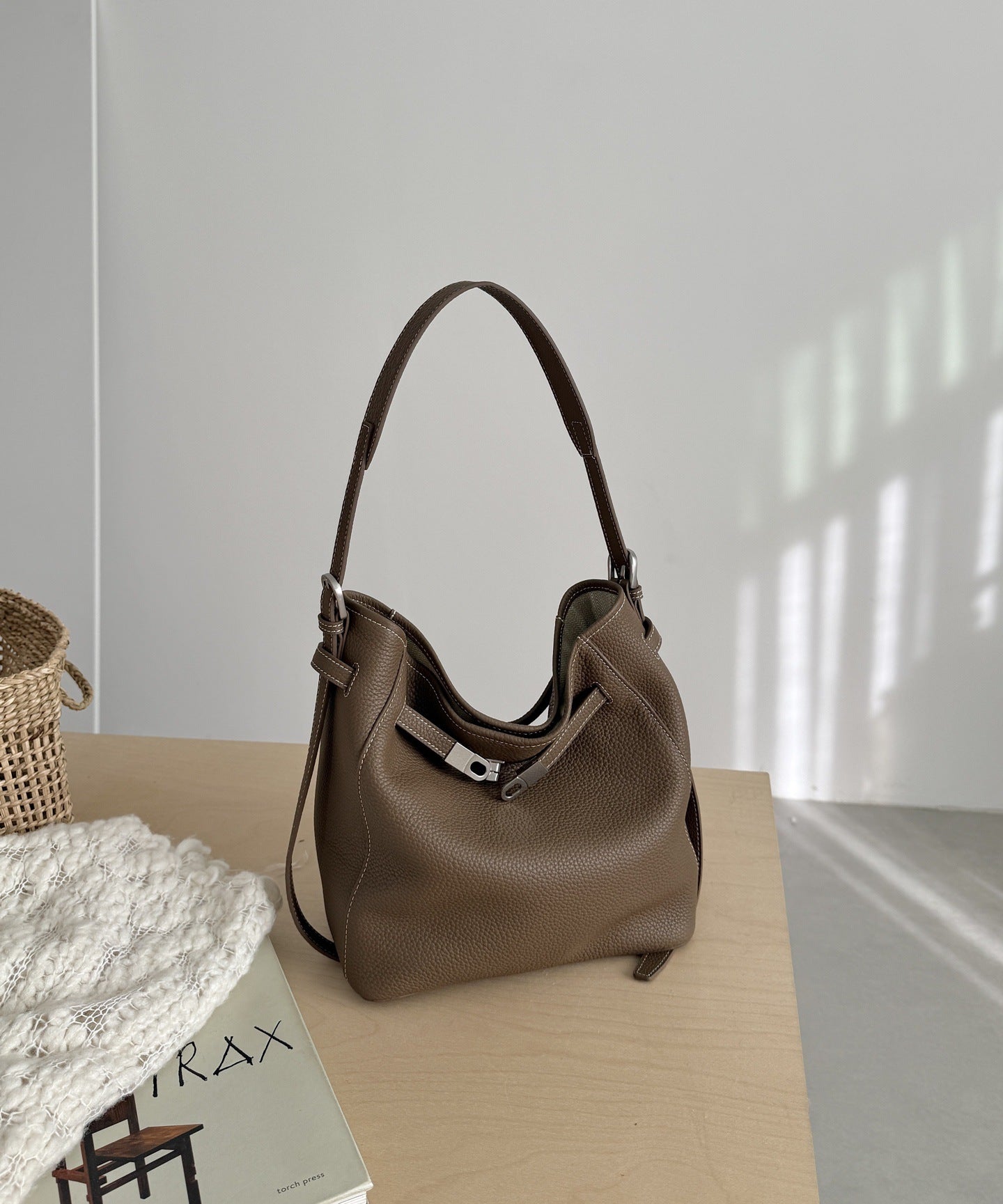 Womens Casual High-Capacity ShoulderCrossbody Bag