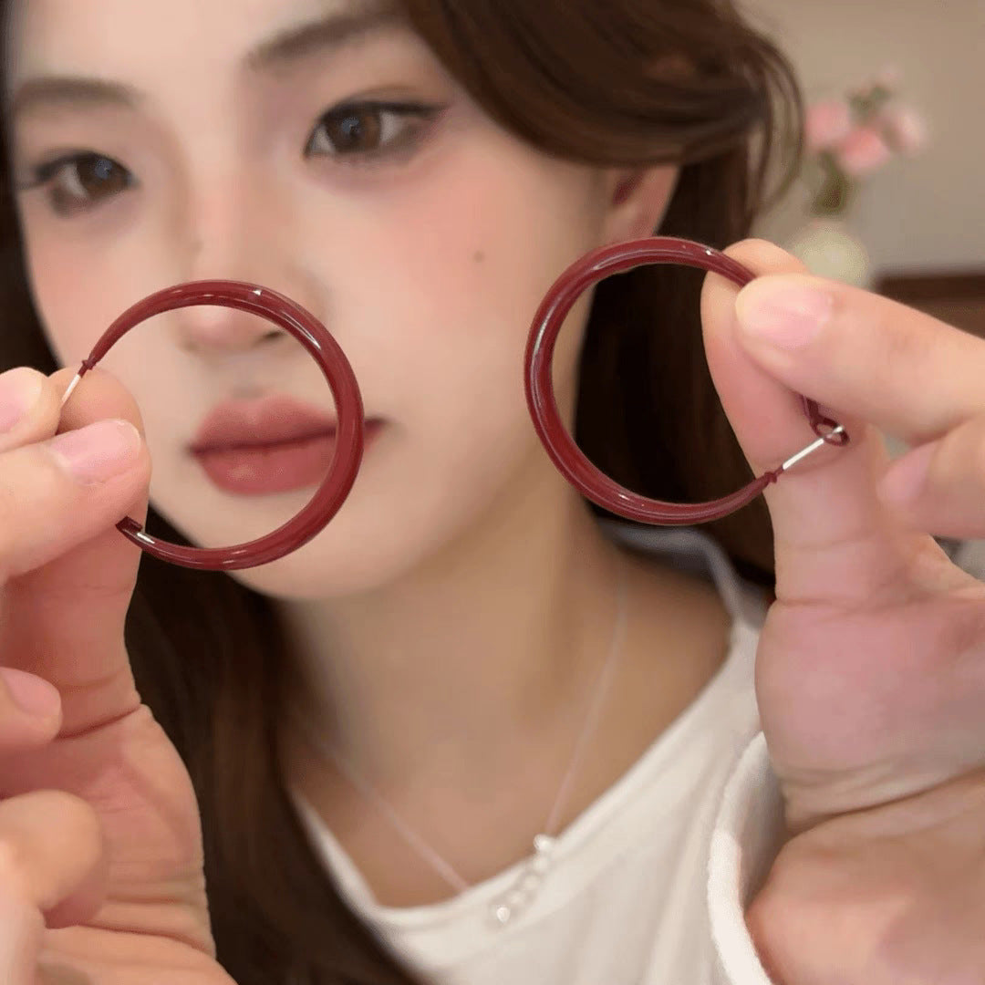 Simple Hoop Earrings For Round Faces