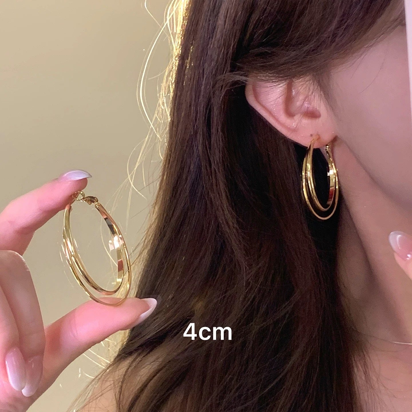 Simple Hoop Earrings For Round Faces