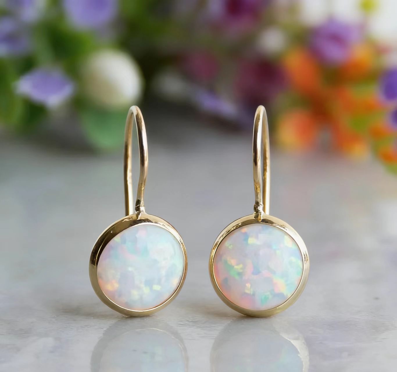 Womens Retro Minimalist Light-luxury High-end Earrings