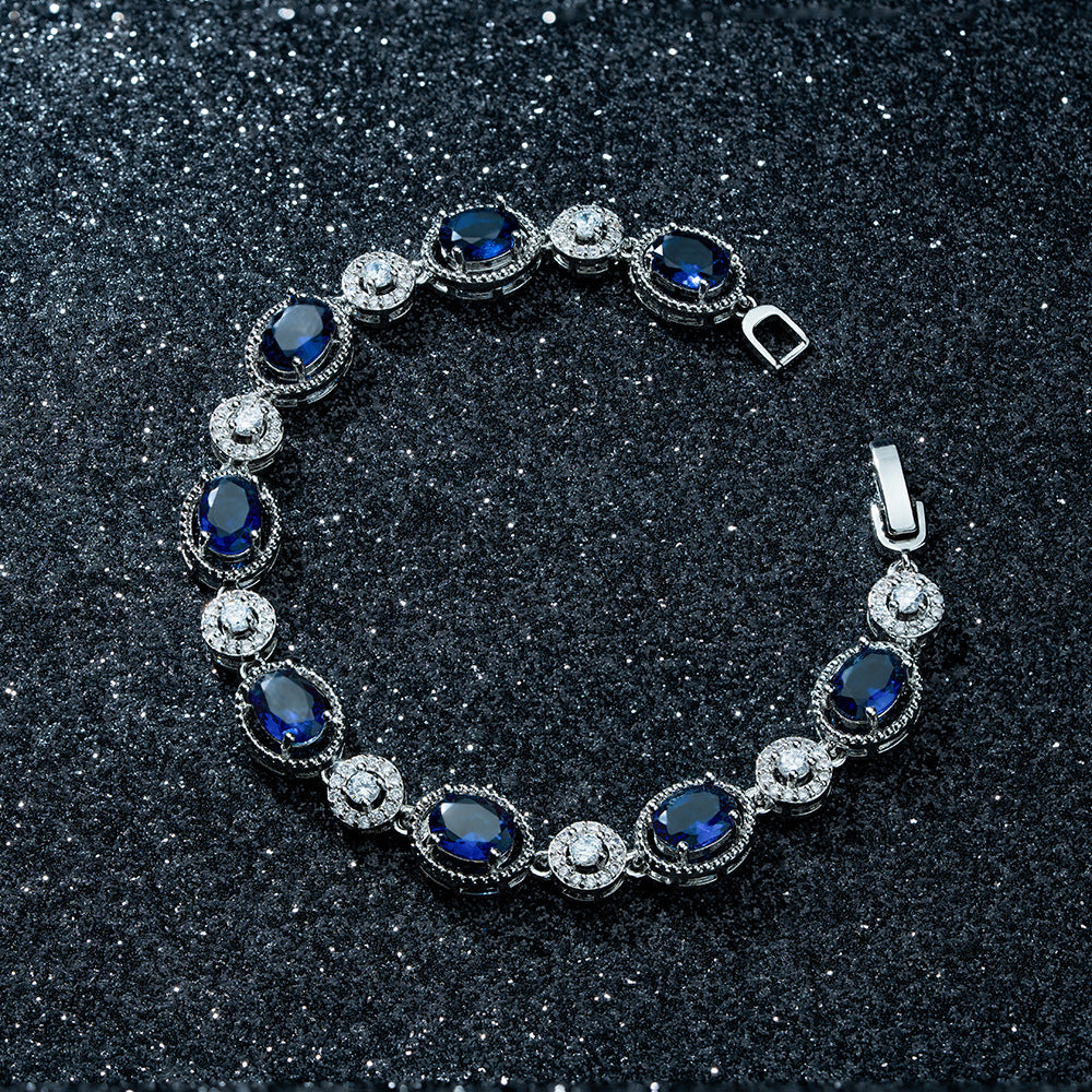 Retro Refined Geometric Oval Bracelet An Elegant Piece Of Jewelry